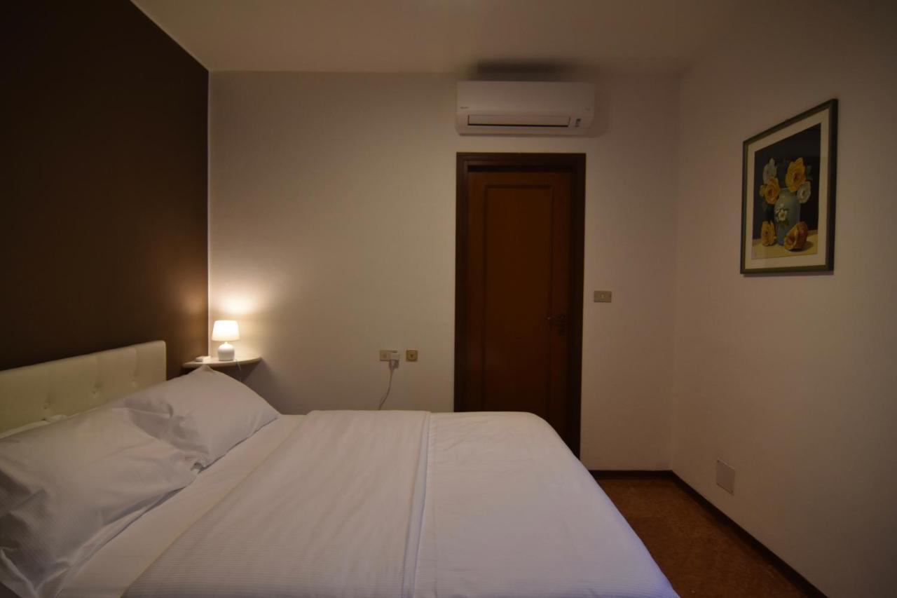 Emilia Suite Bologna Exteriör bild